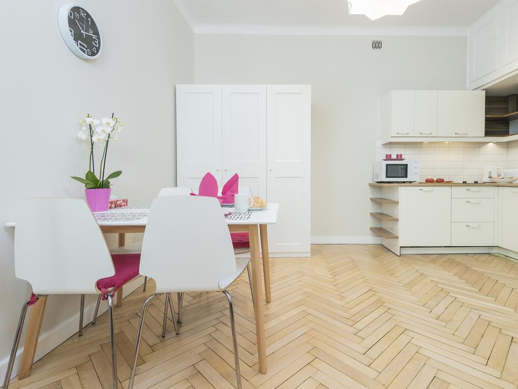 Delightful New Town Square Apartment Warsaw Exterior photo