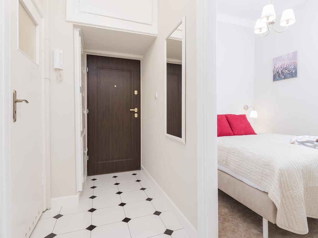 Delightful New Town Square Apartment Warsaw Exterior photo